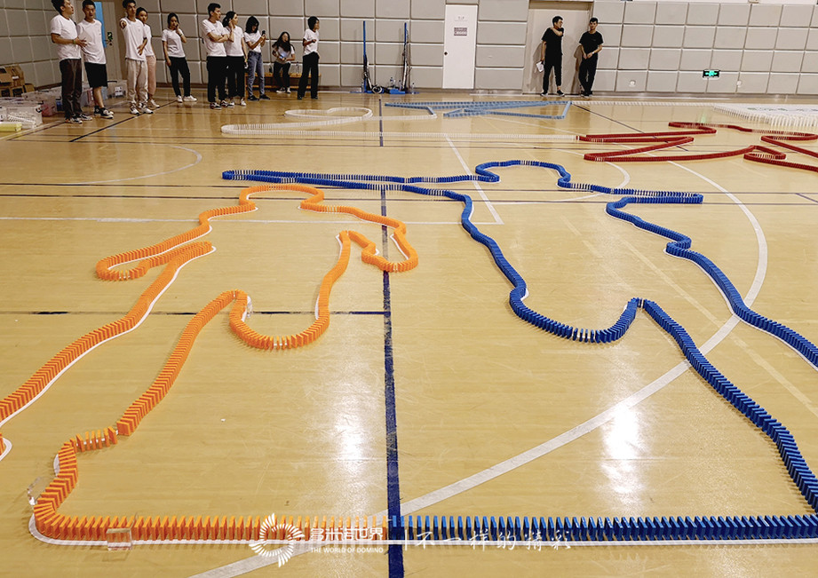 2019廣聯(lián)達新人訓“夜戰(zhàn)多米諾