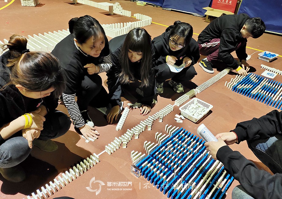 北京愛琴海多米諾團隊大挑戰