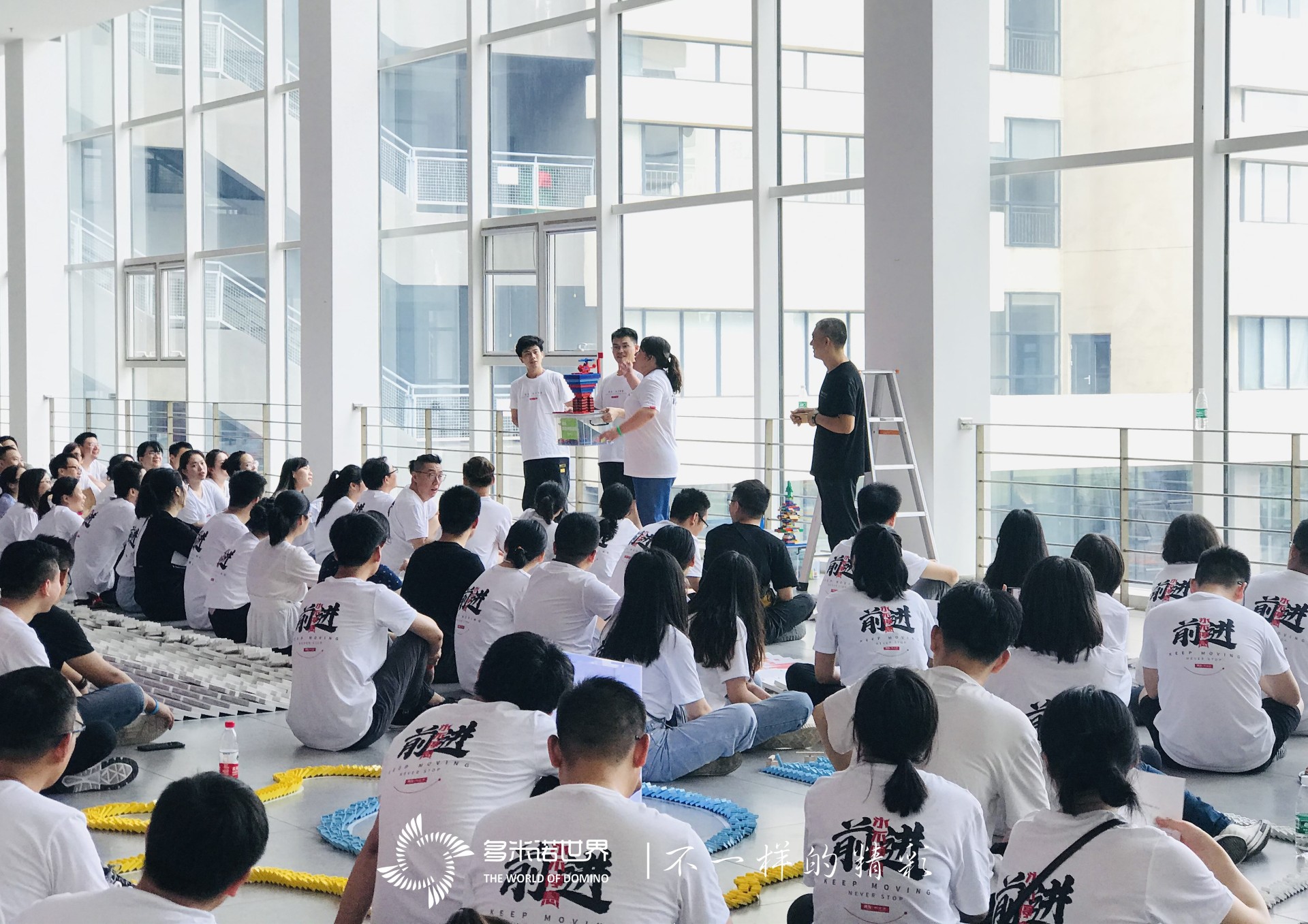 暢捷通團隊相聚南昌“再戰(zhàn)”多米諾