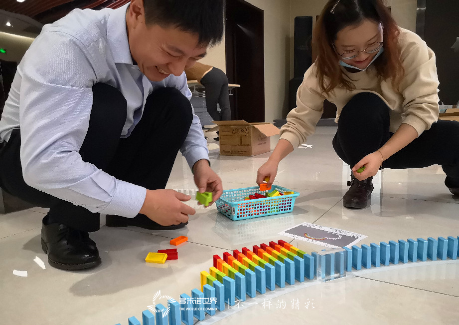 用友新員多米諾團隊大挑戰(zhàn)第五季圓滿完成