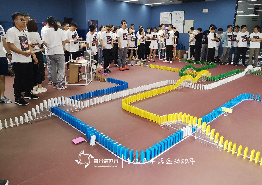 以多米諾骨牌的方式開啟一場有趣的項目交付體驗